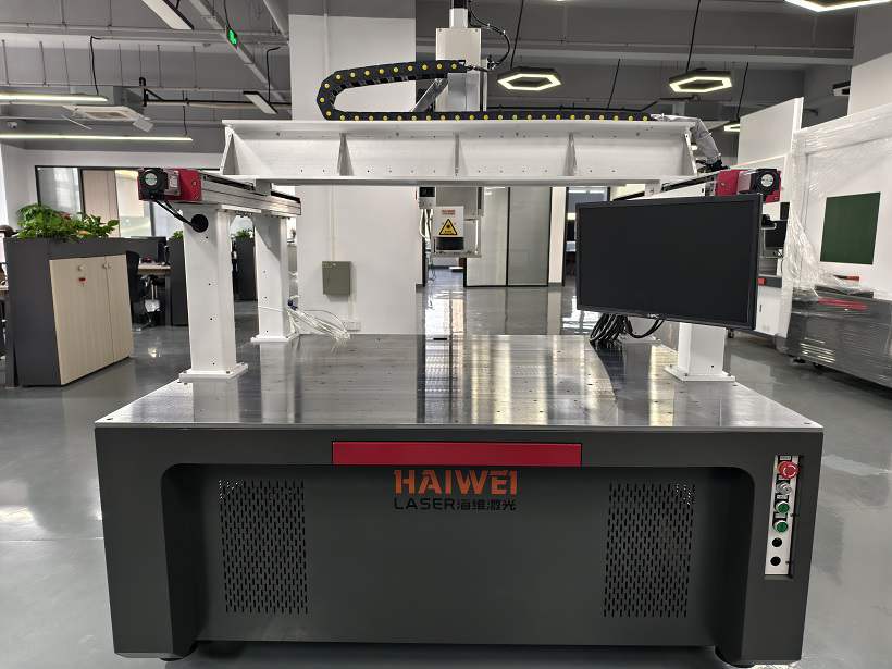 大幅面激光打标机:满足大型工件的打标需求 大幅面激光打标机:满足大型工件的打标需求